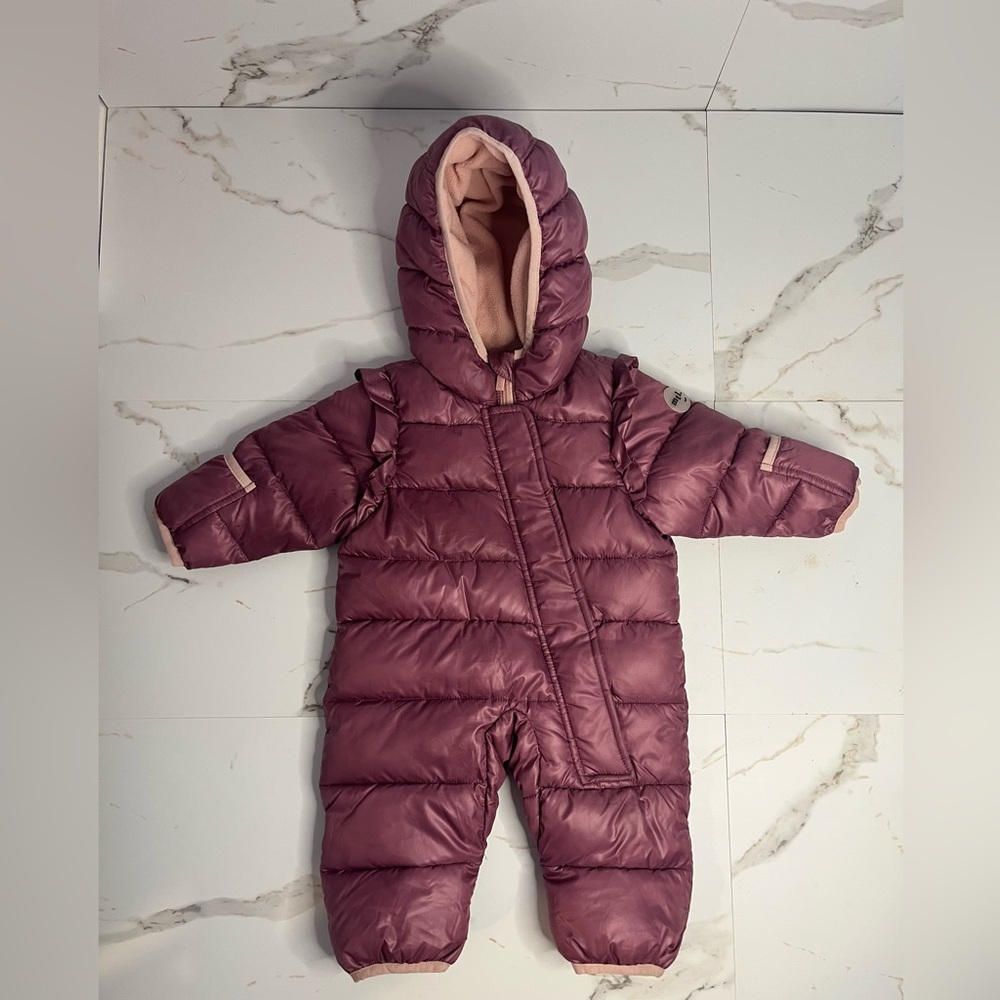 Like New Miles The Label Size 3 Month Mauve Puffer Baby Snowsuit with Hood